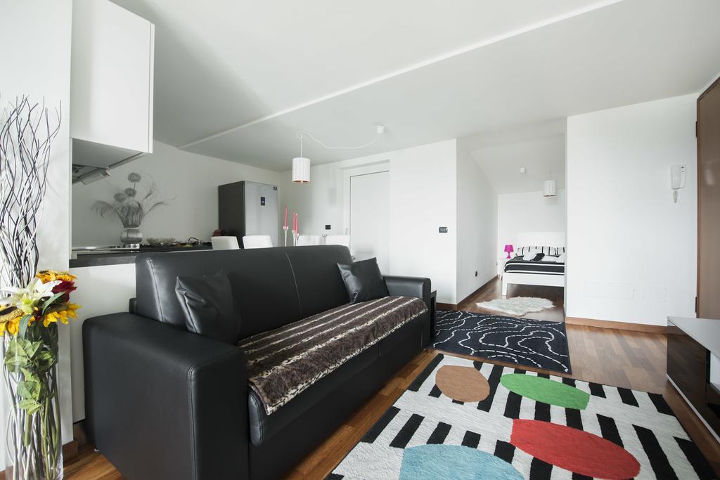 New Luxury Attic Santa Giulia Expo Apartment Milan Exterior photo