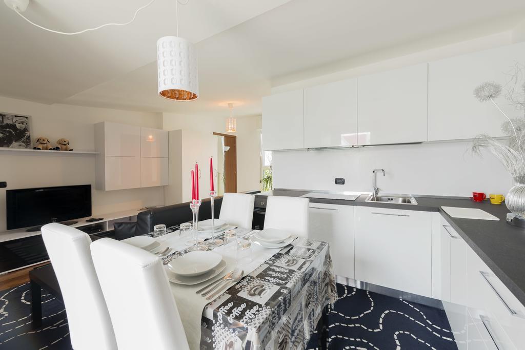 New Luxury Attic Santa Giulia Expo Apartment Milan Exterior photo