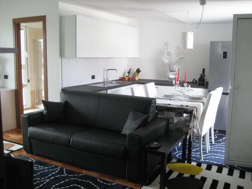 New Luxury Attic Santa Giulia Expo Apartment Milan Room photo
