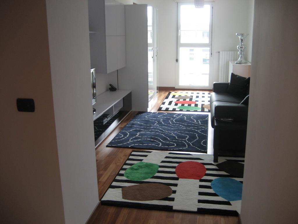 New Luxury Attic Santa Giulia Expo Apartment Milan Room photo